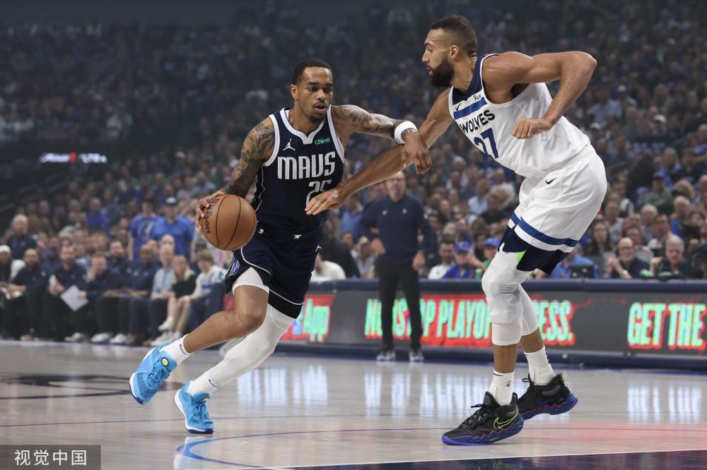 小史密斯在 小史密斯在