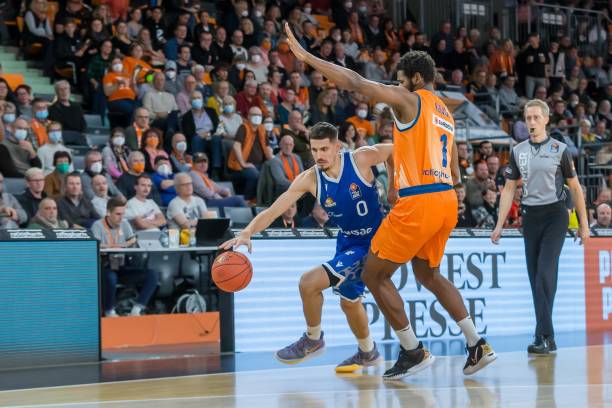 2的大比分 2的大比分