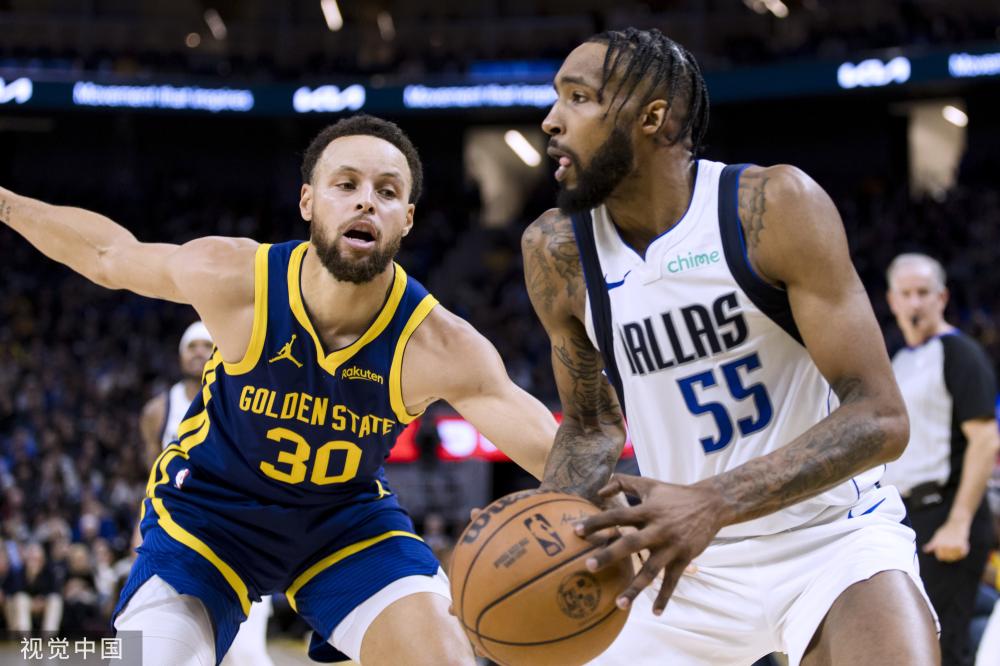 在足球比赛 在足球比赛