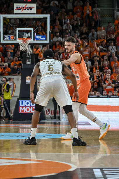 通过这些比 通过这些比